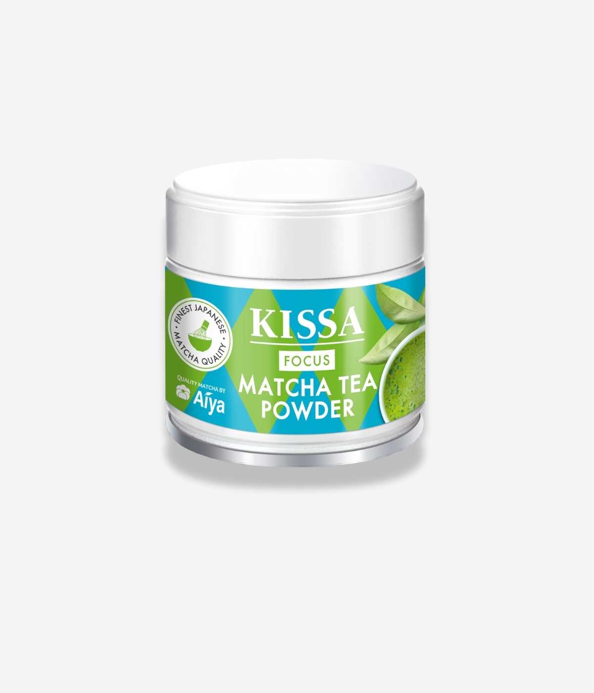 KISSA Matcha Focus – intensive grüne und blau Verpackung, fotografiert auf hellem Hintergrund
