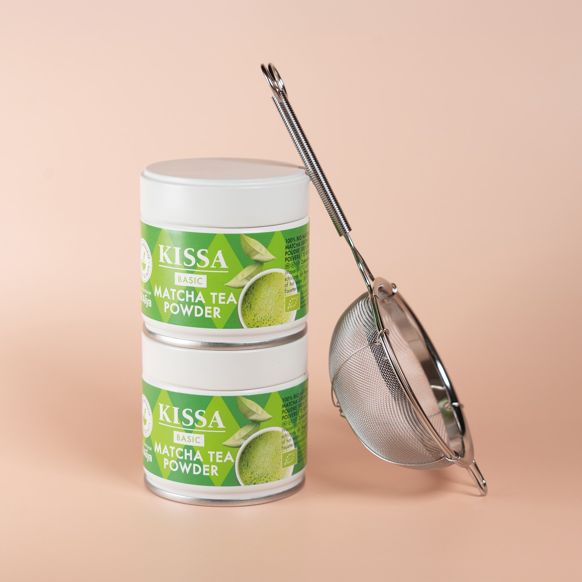 Zwei KISSA Matcha Basic mit Matcha Sieb