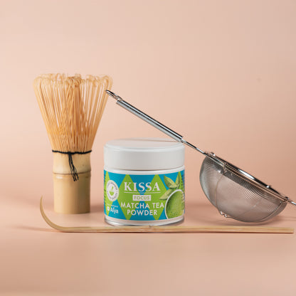 KISSA Matcha Focus next to a Matcha Latte